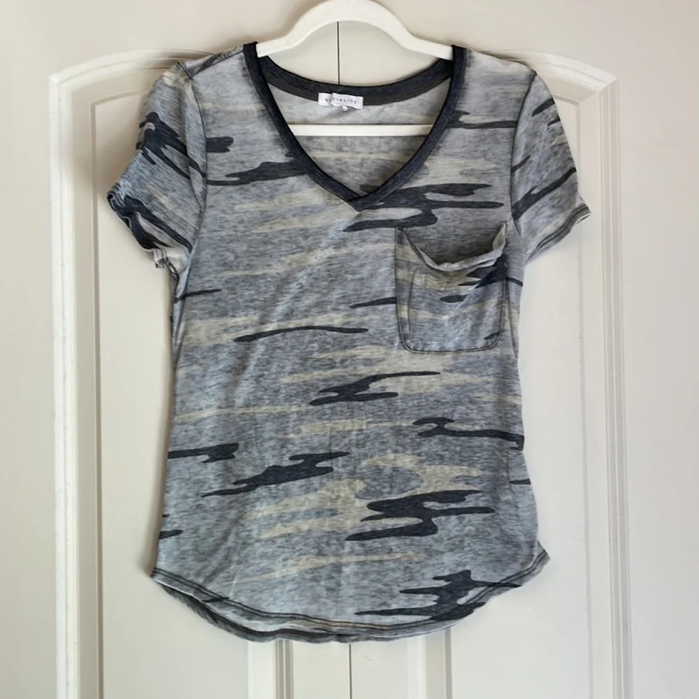 Socialite Camo Pocket Tee - Picture 3 of 3